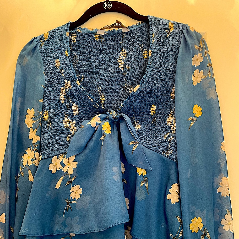 Intermix blue floral dress size 4
